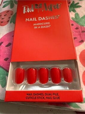 Red Aspen Nail Dashes Press-On Nails in Red